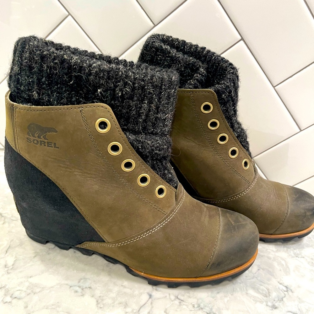 Sorel ankle boots worn 1 time. So cute & surprisingly comfortable!